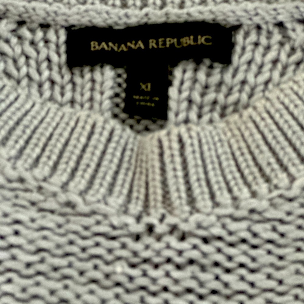 Banana Republic eyelet sweater in XL in pale blue - Picture 4 of 5